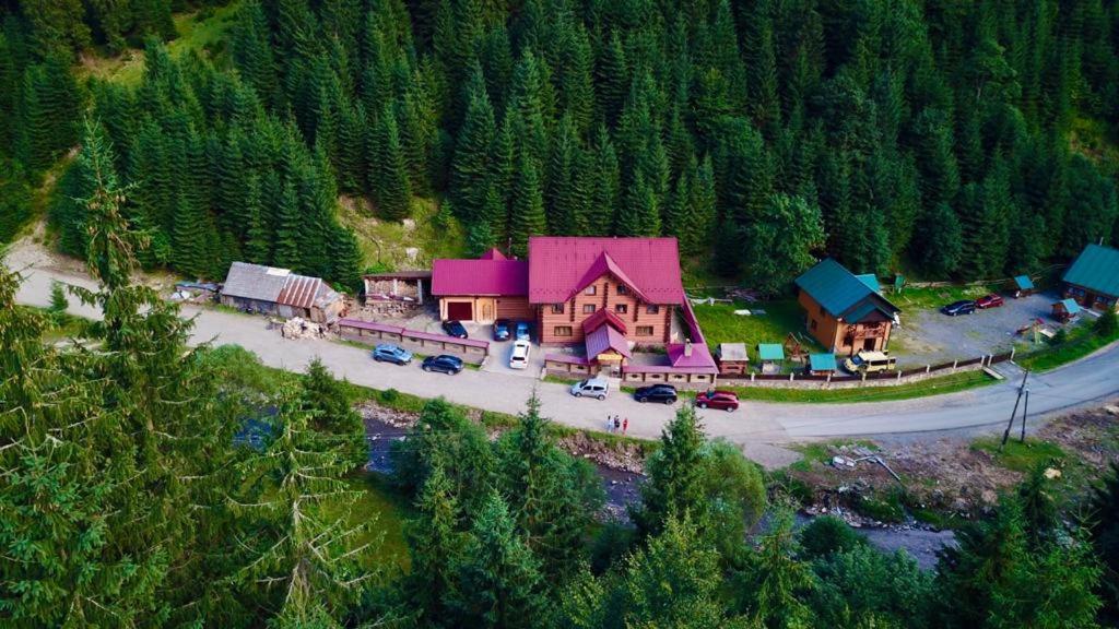 Hotel Berloga-Sinevir Synevyrs'ka Polyana Luaran gambar