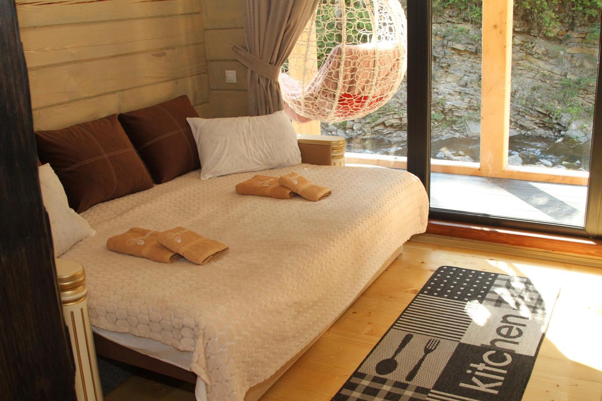 Hotel Berloga-Sinevir Synevyrs'ka Polyana Luaran gambar