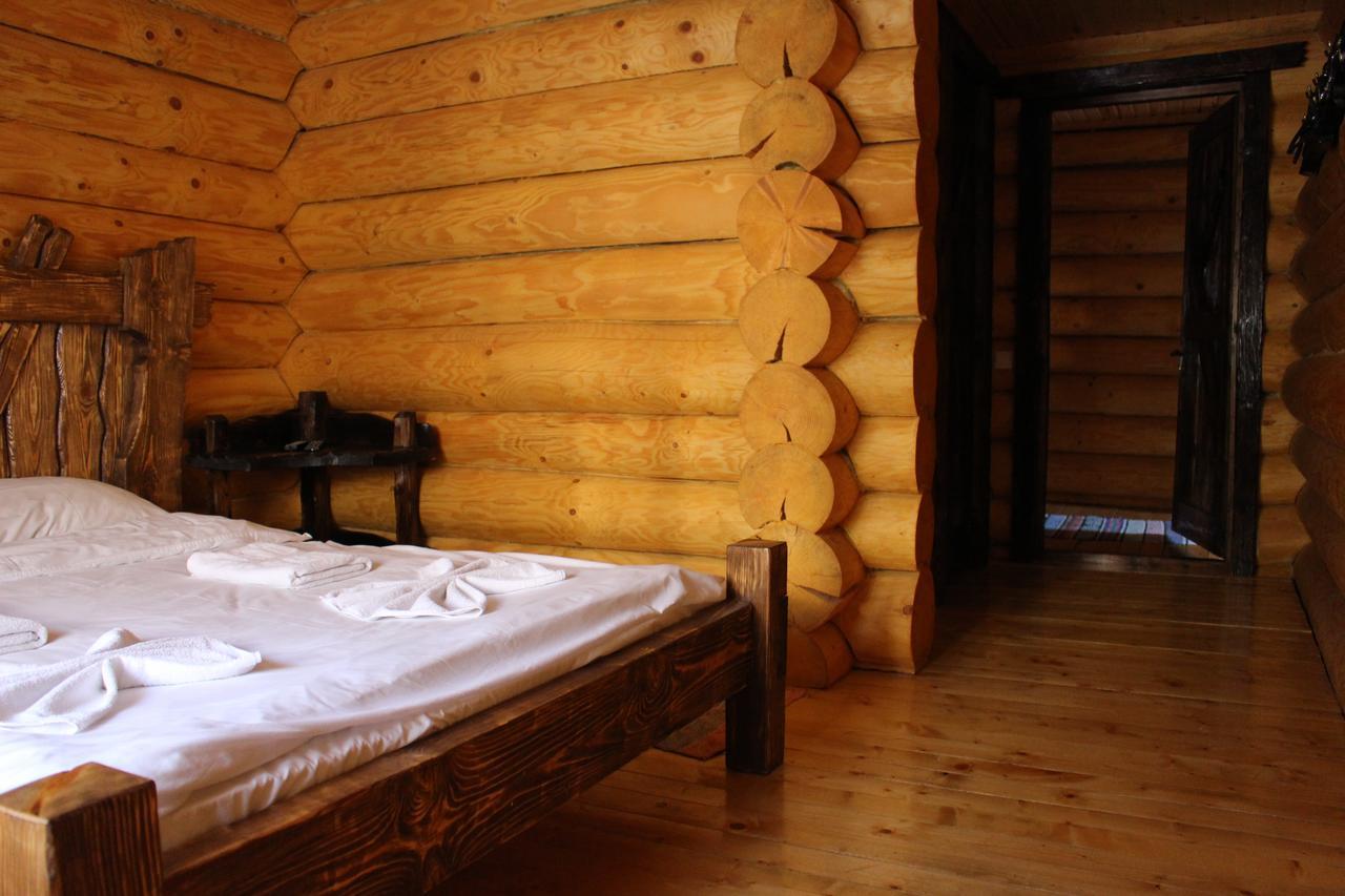 Hotel Berloga-Sinevir Synevyrs'ka Polyana Luaran gambar